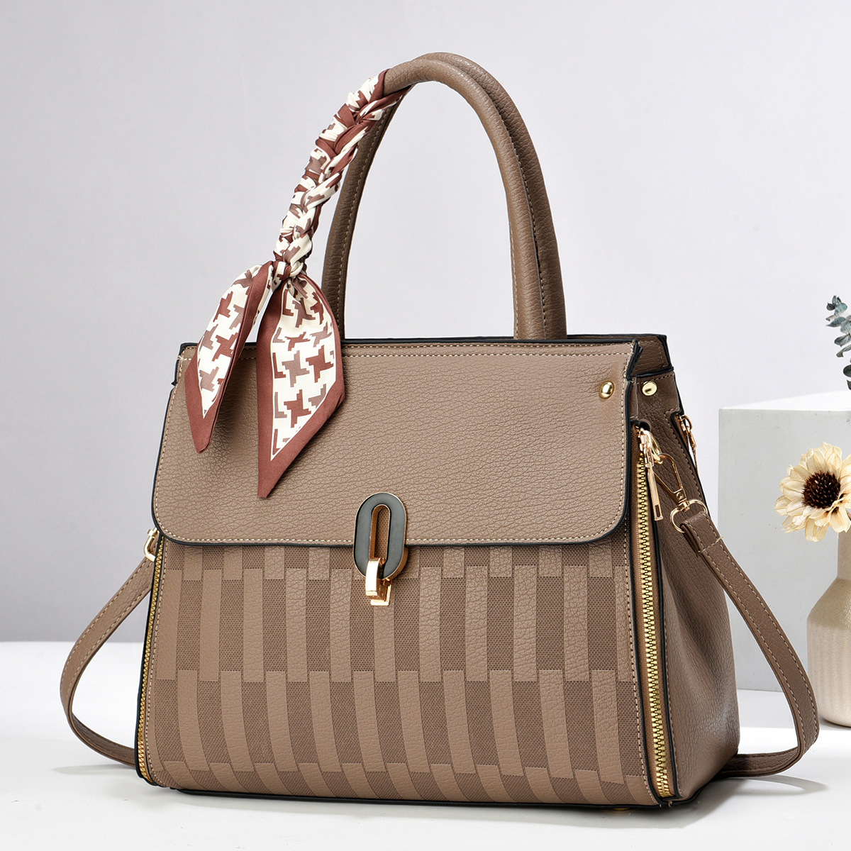 Personality 2024 Women's Handbag Fashion Fashion Shoulder Bag Simple New Bag All The Crossbody Korean Version Crossspan Bag Specification drawing