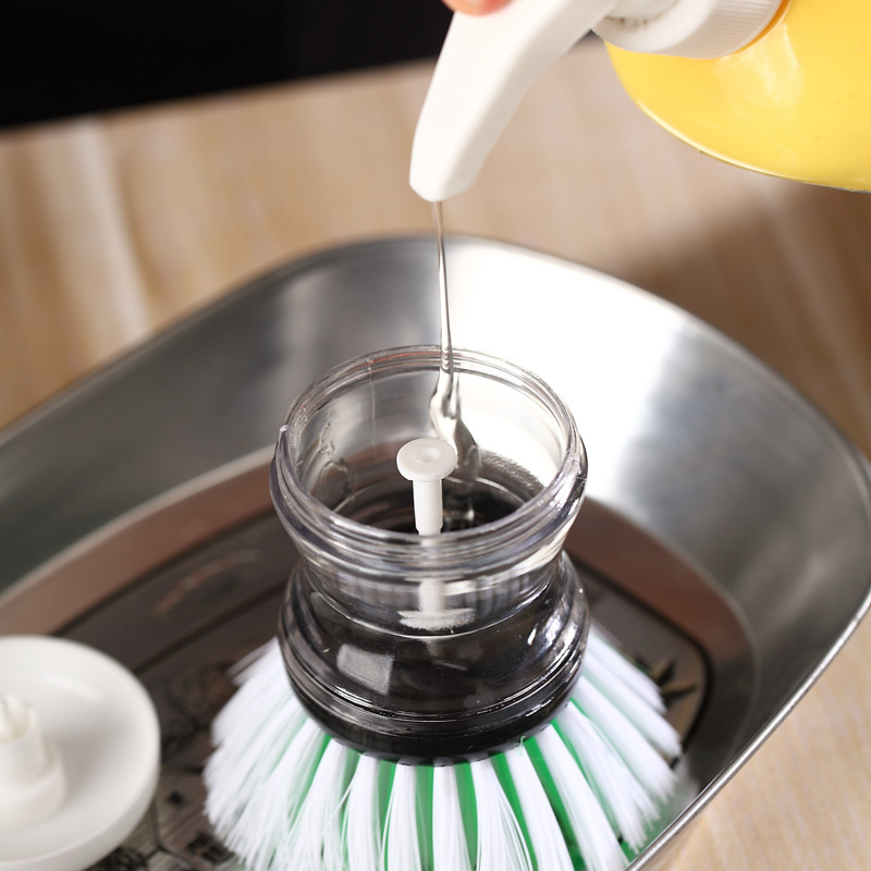 The manufacturer supplies pot-washing brushes with automatic liquid addition, short-handled press for stain removal, plastic cleaning brushes and dishwashing brushes Application Scenario