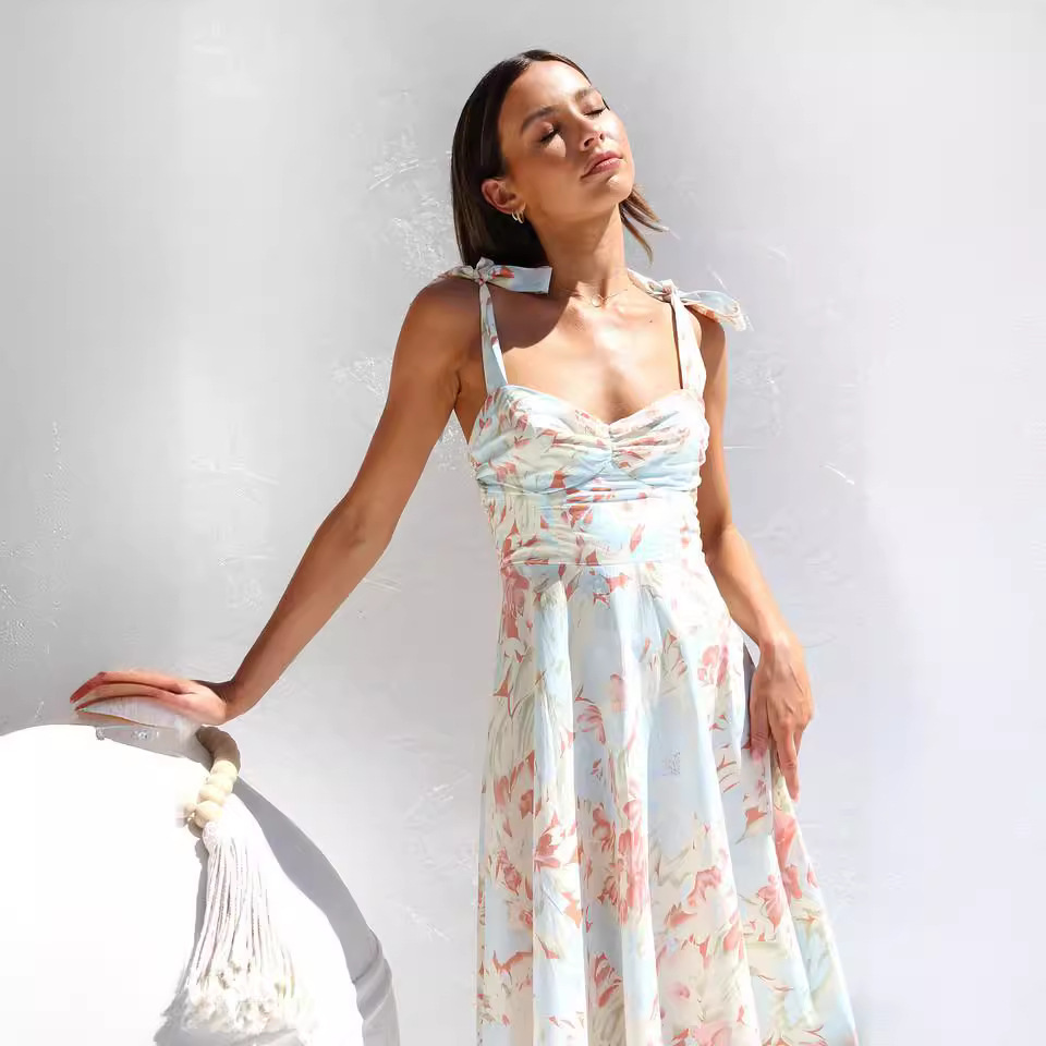 2025 Cross-border Amazon European and American new slimming, waist-cinching V-neck halter print mid-length dress for women Specification image