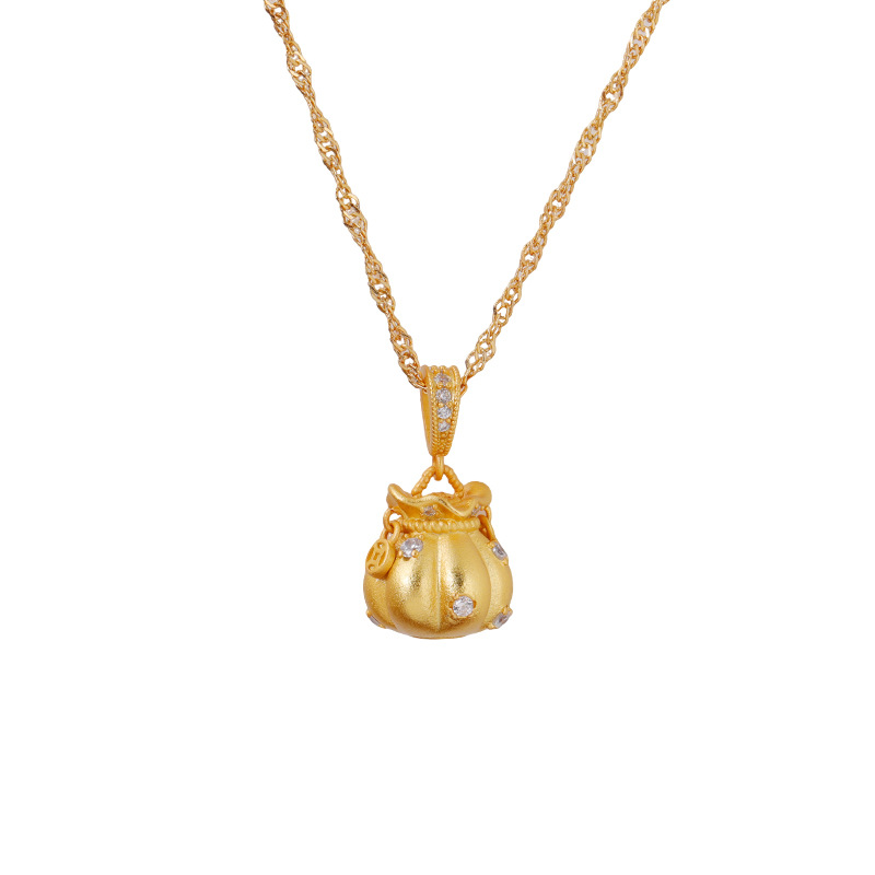 Hyacinth New Chinese-style golden small lucky bag pendant necklace, exquisite high appearance level, niche design, light luxury, fashionable and versatile collarbone chain Item Picture