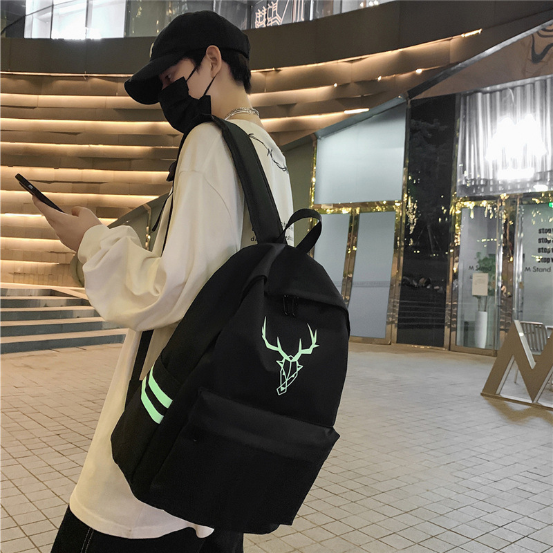 Glow-in-the-dark backpacks for men, with a high-end feel, are suitable for junior and senior high school students. They are casual Oxford cloth backpacks for men, a trendy brand