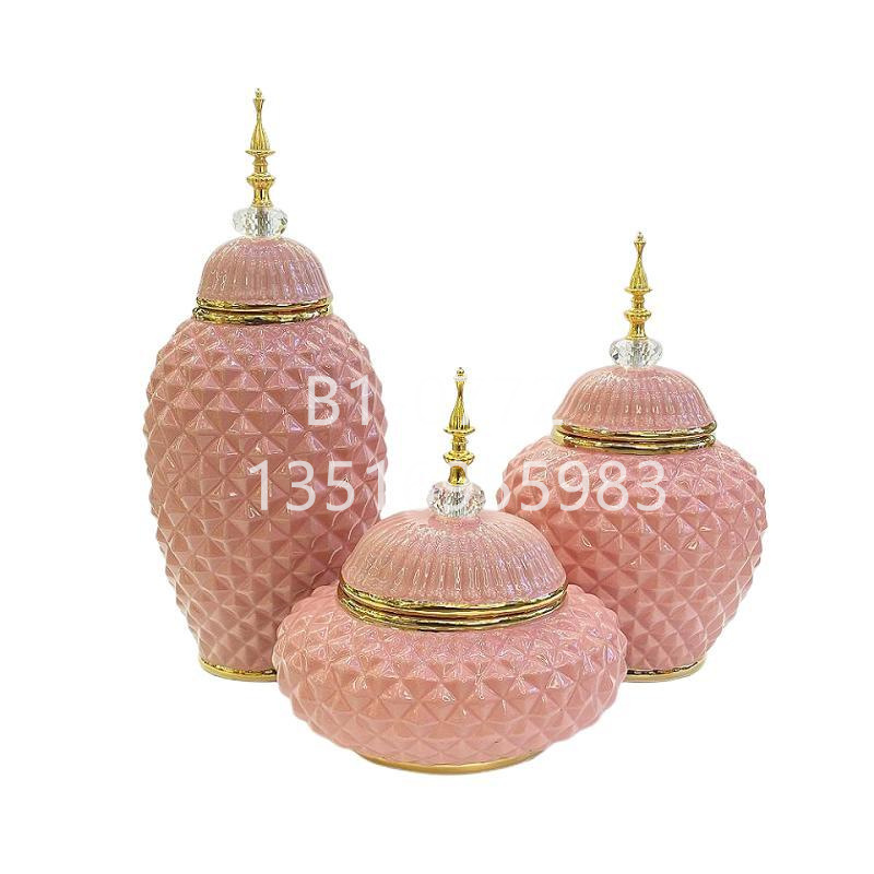 Electroplated ceramic general jars, European-style vase ornaments, gold pink diamond pattern handicrafts, soft decoration ornaments, golden castle vases Item Picture
