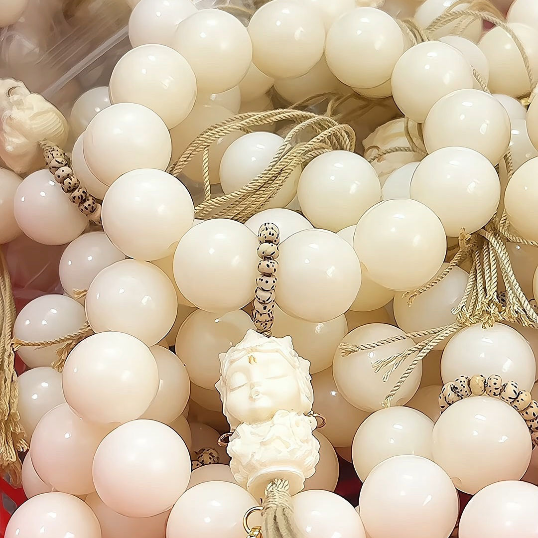 New Chinese Finger Around Soft Ice Clear Jade Clean Mother White Jade Bodhi Hand Chain Ancient Style Large Round Bead Disk Play Bead Play details Picture