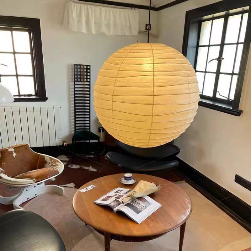 Japanese wabi-sabi style paper lamp by Isamu Noguchi, bedroom, dining room, guesthouse, living room, clothing store, atmosphere, round rice paper chandelier Specification image