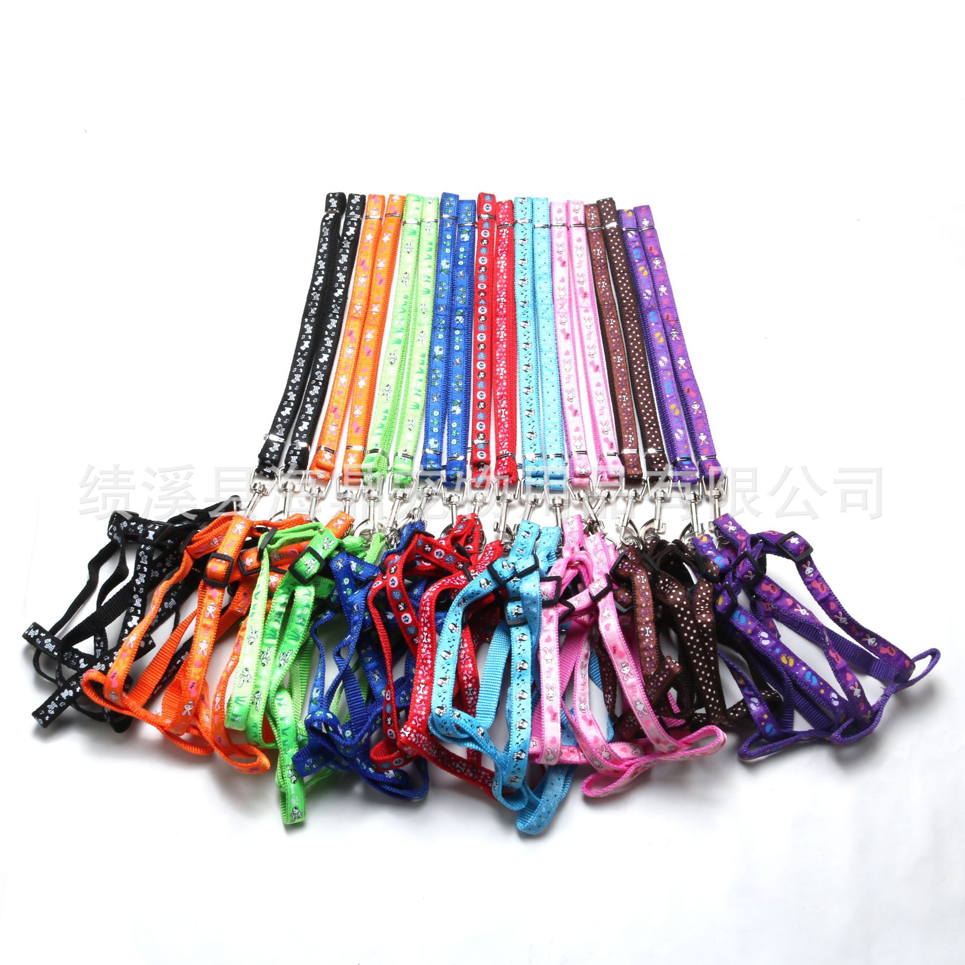 Wholesale patch dog leashes, printed dog chains, leashes, chest straps, small and medium-sized dog walking leashes, dog chains, collars Application Scenario