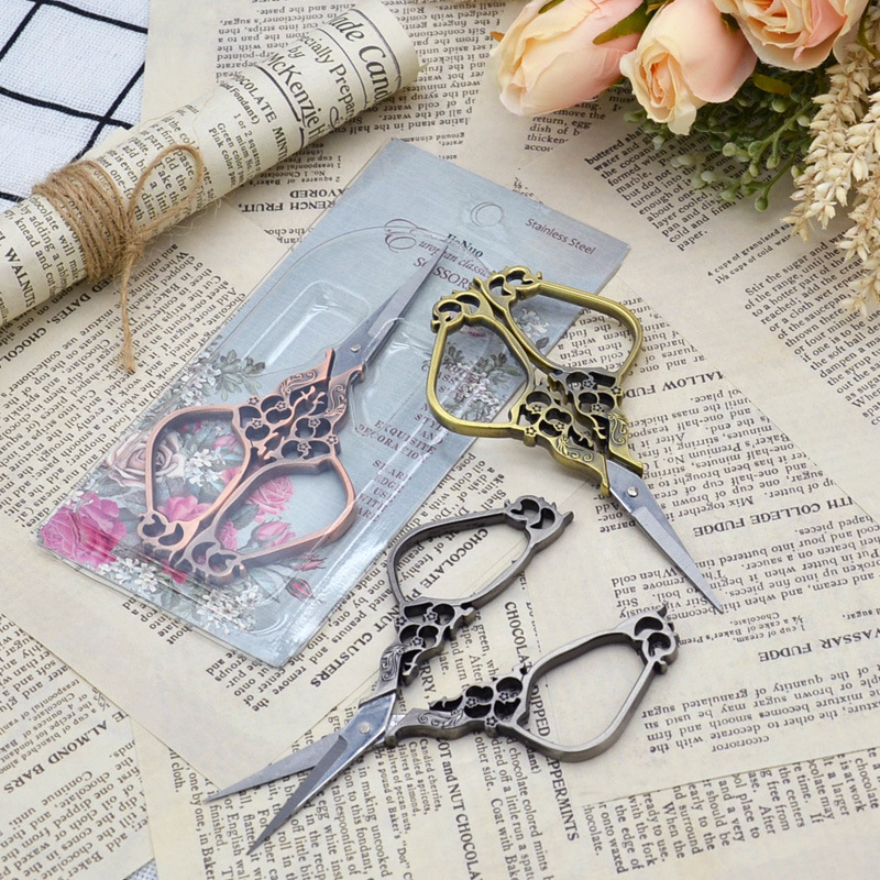 Cross-Stitch Tailor European Vintage Scissors Plum Bottle Stainless Steel Scissors Embroidery Scissors Vintage Scissors Application Scenario