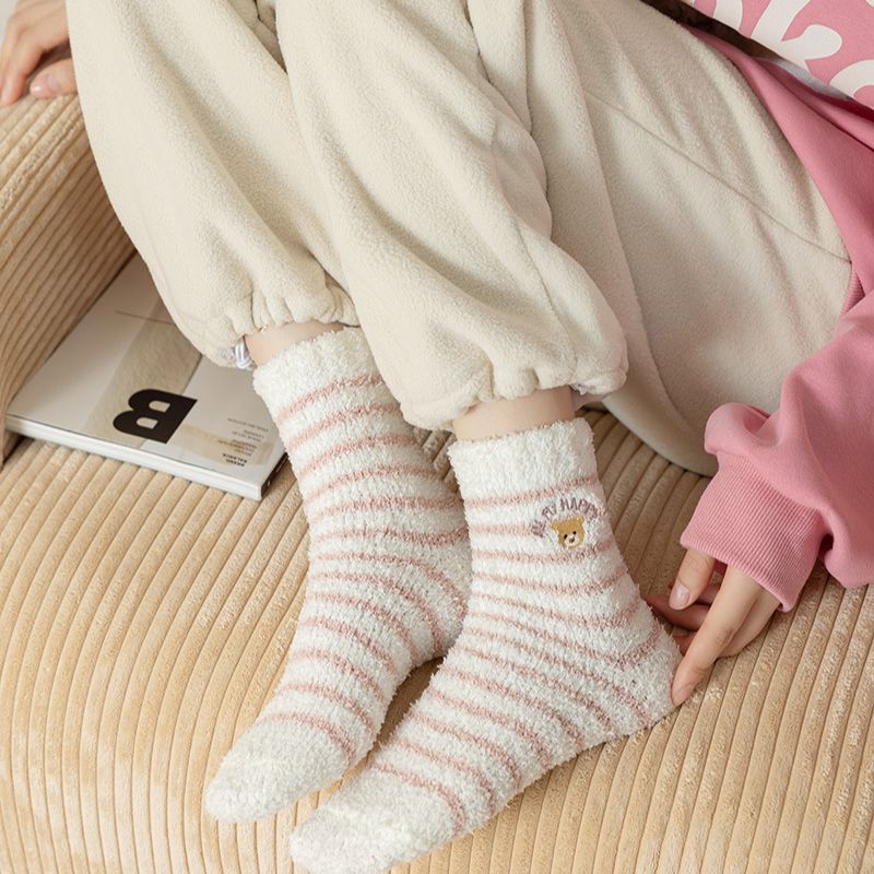 秋冬袜子女中筒睡眠袜韩版纯色珊瑚绒袜子保暖加绒休闲袜