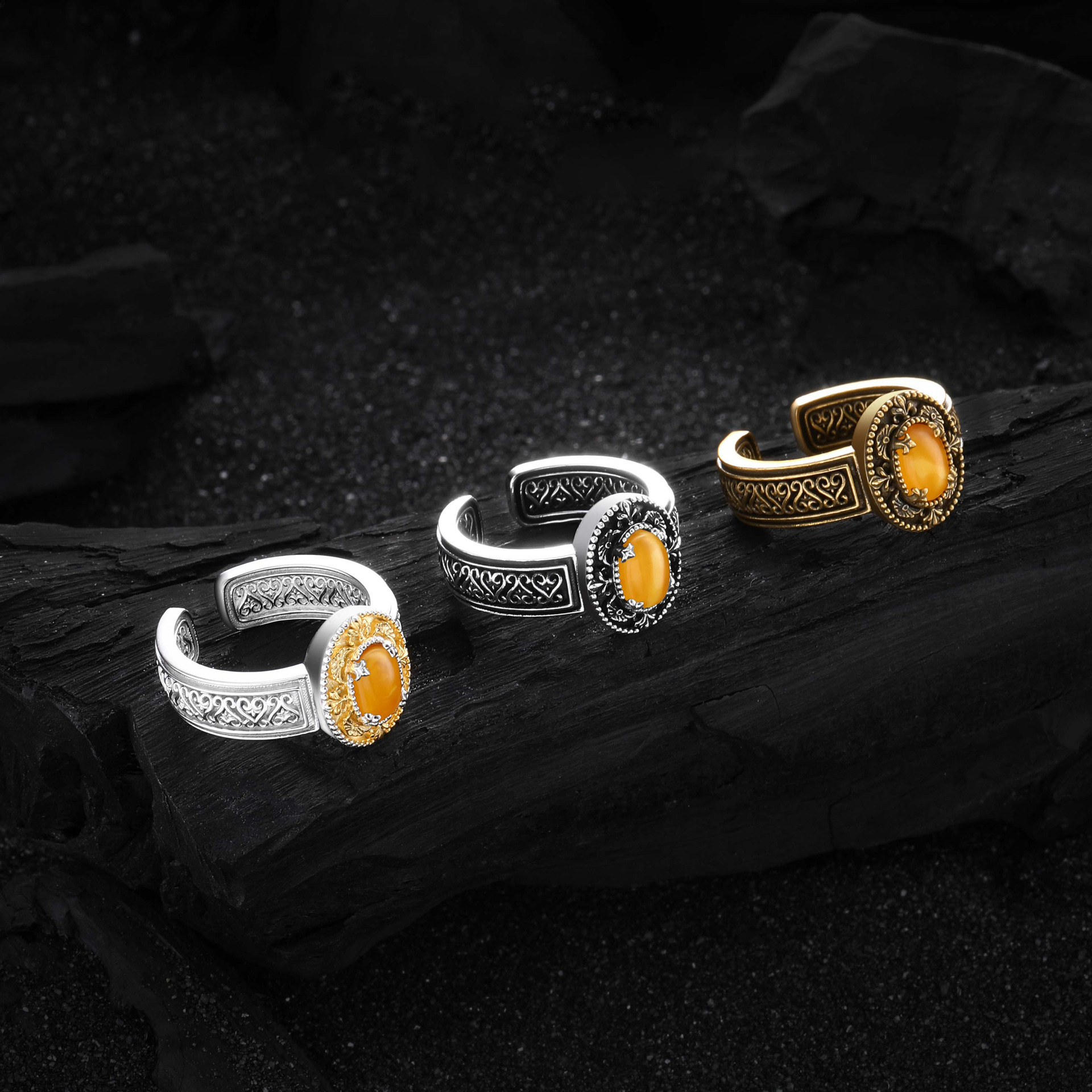 This is a niche Chinese-style retro ring with a vintage scroll and dot setting. It's a versatile and elegant new design with an adjustable opening