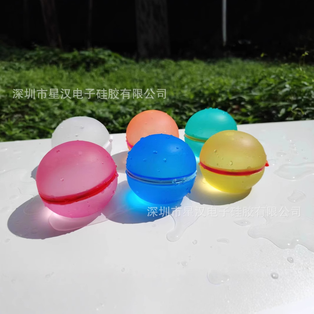Cross-border swimming pool water fight Silicone water balls, snap-on water balls, repeated magnetic water balls, quick water filling, magnetic absorbent balls Application Scenario