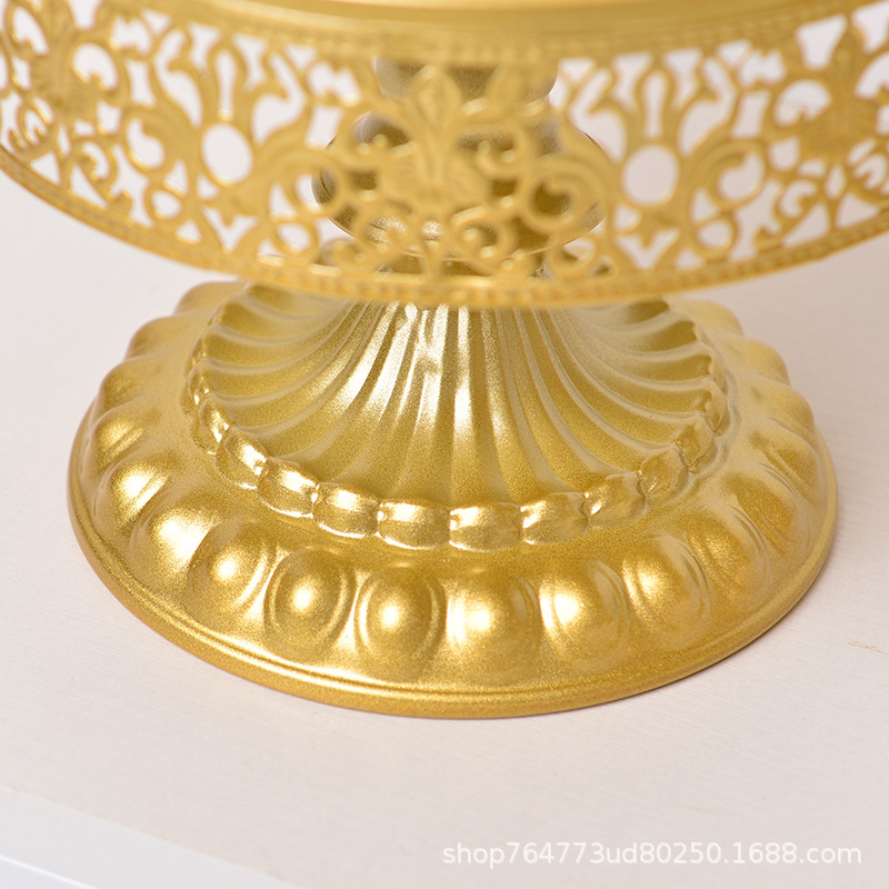 Gold Metal Iron Cake Stand / 3-Piece Cake Tray/Fruit Tray/Pastry Tray Wedding Decoration Application Scenario
