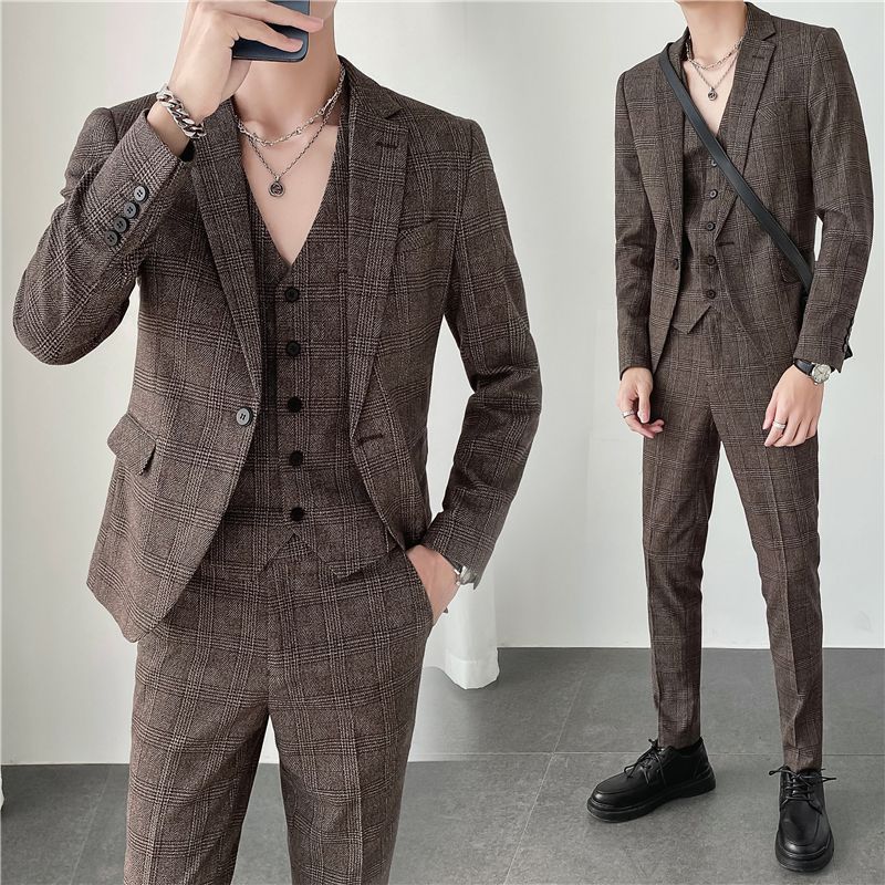 Autumn and winter light mature style Instagram Korean-style slimming men's casual checked suit set of three pieces details Picture