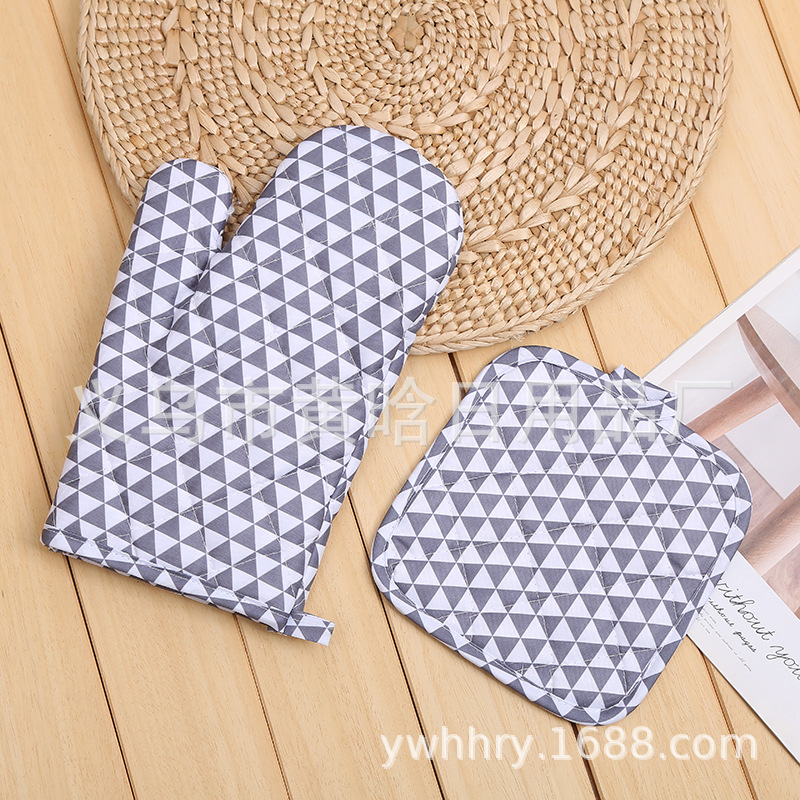 【LOVELY HOME】 Triangular printed gloves Geometric printed microwave gloves Heat resistant kitchen gloves Oven baking Item Picture