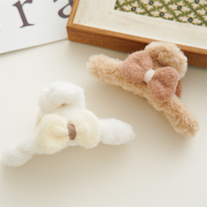 Cute furry bow clip 2023 Autumn/Winter plush hand-wrapped hair bun headwear in stock for wholesale