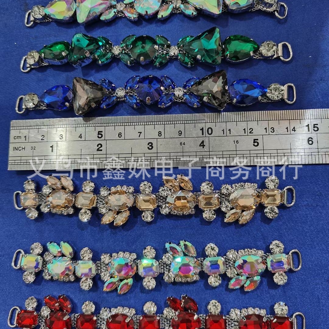 The new DIY accessory double-hole decorative chain exudes a sense of high-end decoration Specification image