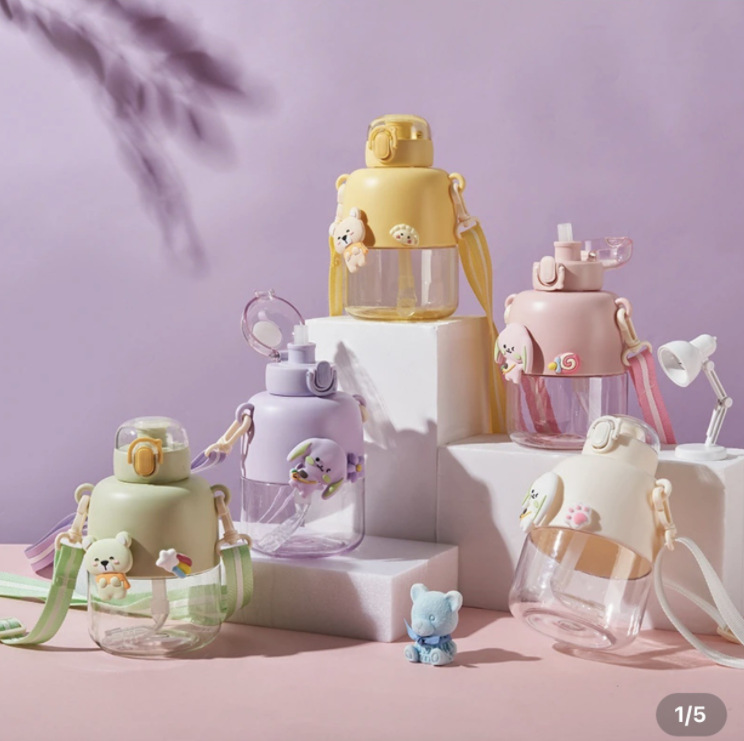 Korean version of the space plastic cup doll Application Scenario