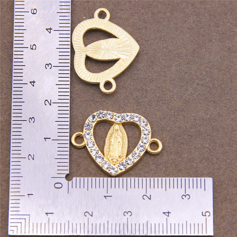 Europe And The United States Cross-Border Foreign Trade New Sales Diy Jewelry Accessories Madonna Dot Drill Hollow Heart Love Pendant Bracelet Small Accessories Manufacturers Wholesale Specification drawing