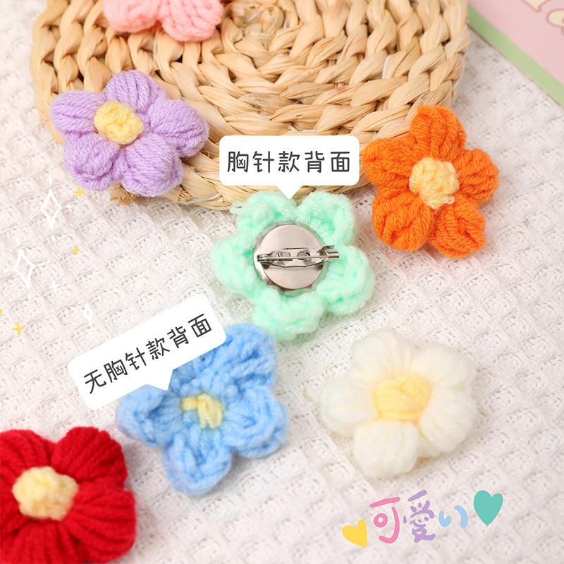 Little red flower brooch, cute knitted woolen flower pin accessory, clothes and bags, choux pastry flower pendant, brooch accessory Application Scenario