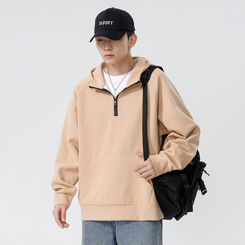 Kunhai Pengyun, a Japanese men's clothing brand, has launched a new hooded sweatshirt for men's autumn and winter couples. The half-zipper men's jacket is a trendy choice Application Scenario