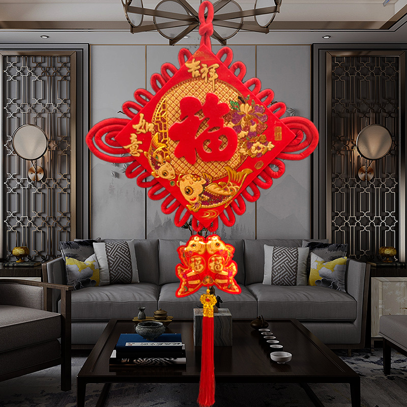 The manufacturer's new style of velvet fabric, gold-embossed, large-sized printed Chinese knot, "Fu" character, fish plate knot New Year pendant, New Year's supplies Specification image