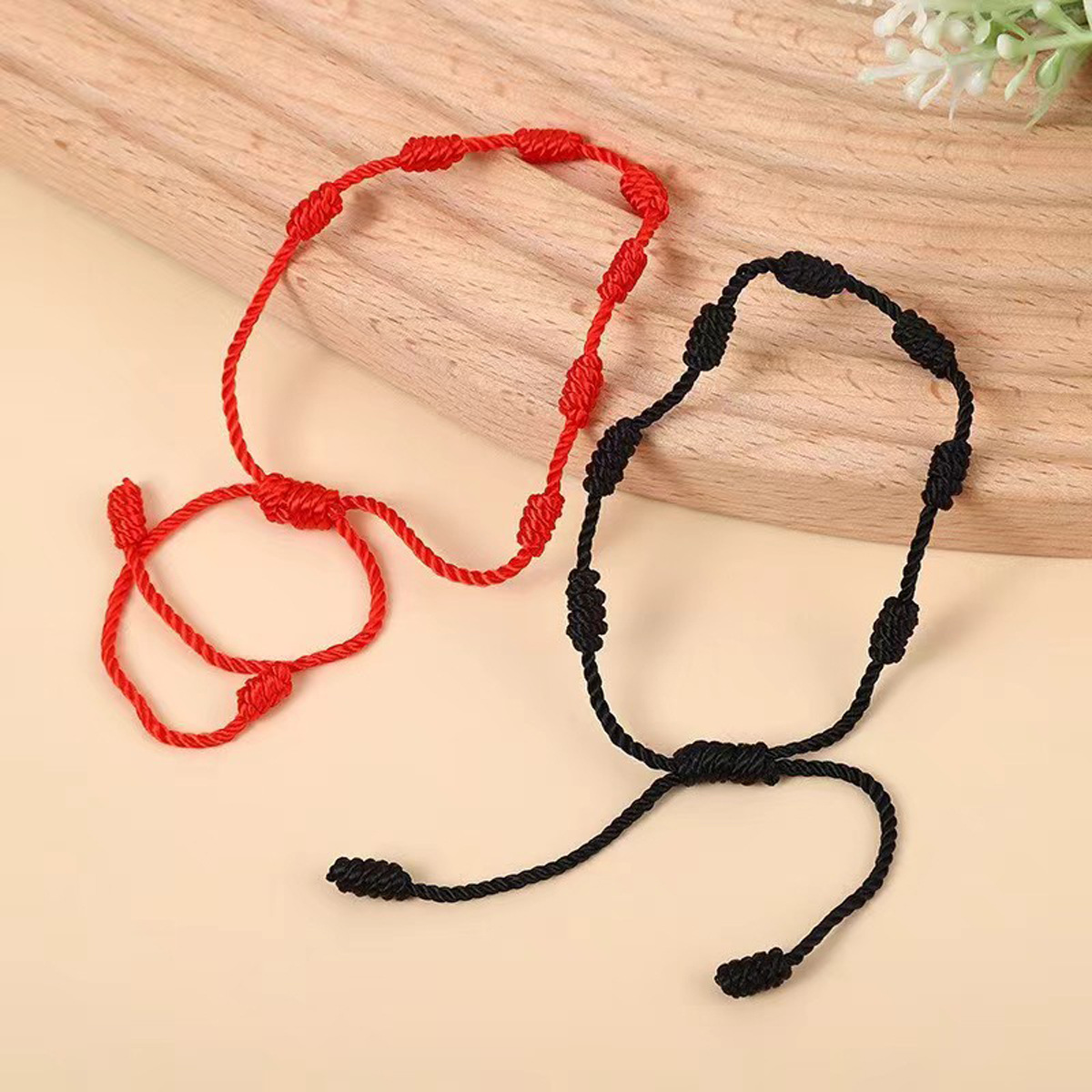 Cross-border best-selling fashionable 7-knot lucky bracelet, simple and individual, hand-woven adjustable couple friendship bracelet cover