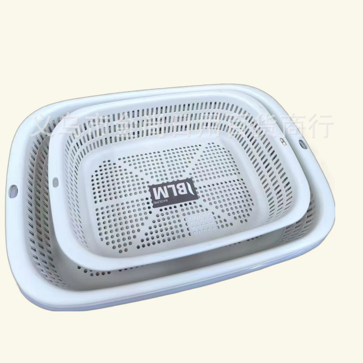 Plastic draining basket, household multi-functional storage basket, fruit and vegetable storage basket, draining basket, rectangular plastic storage full figure
