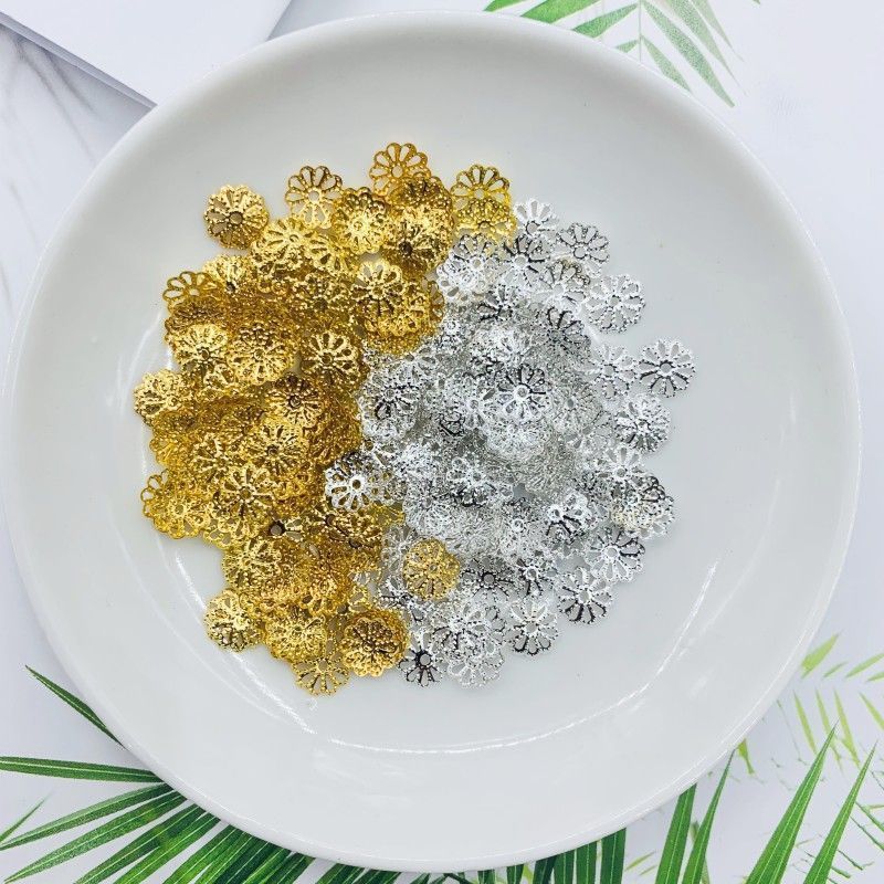 100 pieces per package, color retention, 6mm flower stand, petal cap, hollowed-out bracelet accessory, diy handcrafted gold and silver spacers details Picture