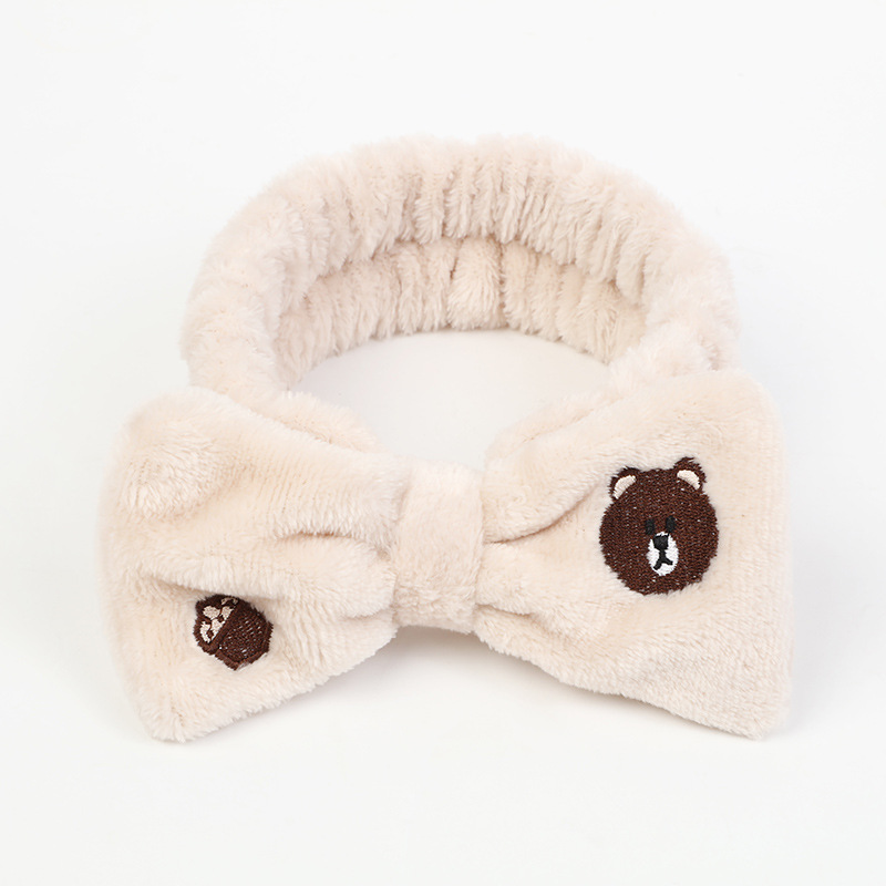 New Soft Cute Bear Headband Japan And South Korea Sweet Pure Color Household Ladies Face Makeup Headband Accessories Application Scenario