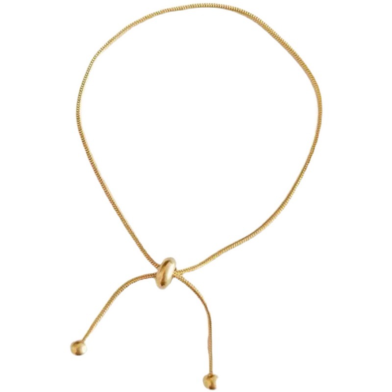 فالسوار الفولاذي من التيتانيوم الذي يبلغ قوامه 18K الذهبي يمكن أن يُضبط بلباقة عالية Item Picture