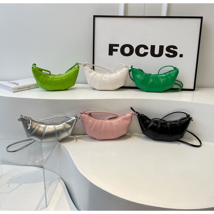 跨境外贸牛角包女包新款潮简约时尚斜挎饺子包百搭单肩箱包皮具男士手提包详情15