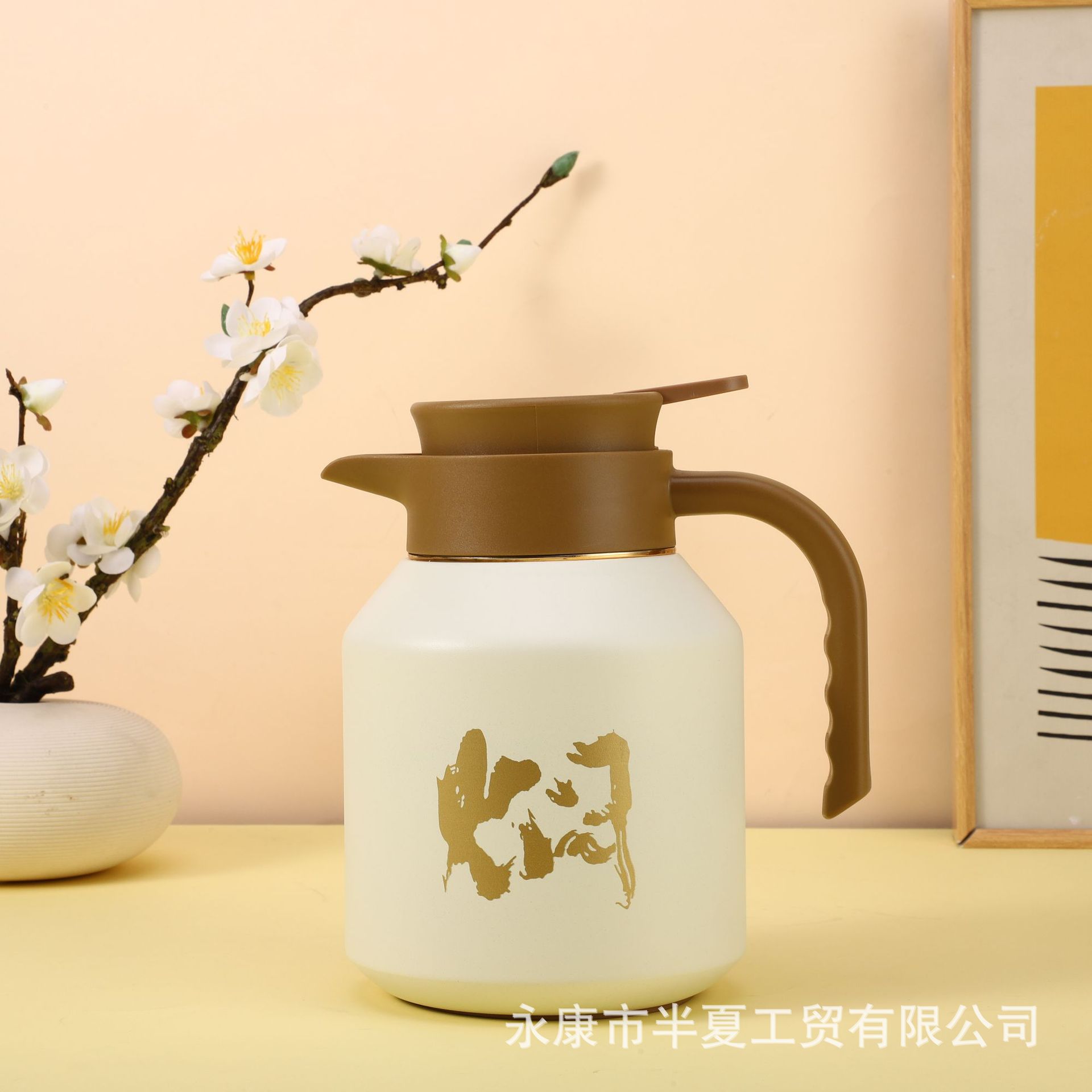 Wholesale of large-capacity household 316 stainless steel stewing pot, wedding Chinese-style teapot, handle anti-scald tea brewing and heat preservation pot Application Scenario