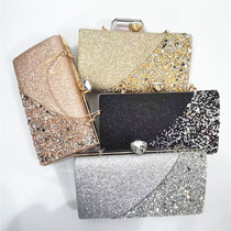 Simple and generous shiny Glitter fabric inlaid with diamond hand carry square shape can cross the hand to hold the dinner bag