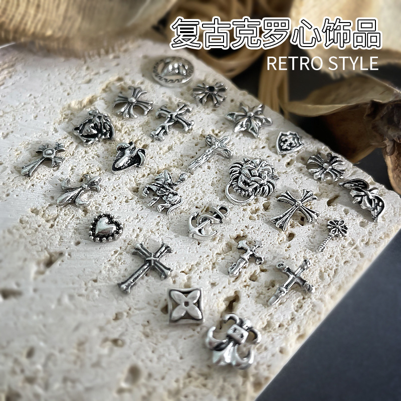 厂家直销复古美甲合金饰品克罗心十字架狮子头爱心法老指甲钻装饰