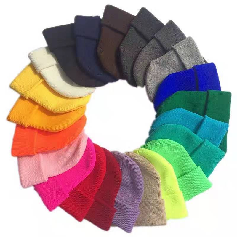 Winter children's woolen caps in stock, solid color smooth plate knitted caps for children aged 1 to 10 details Picture
