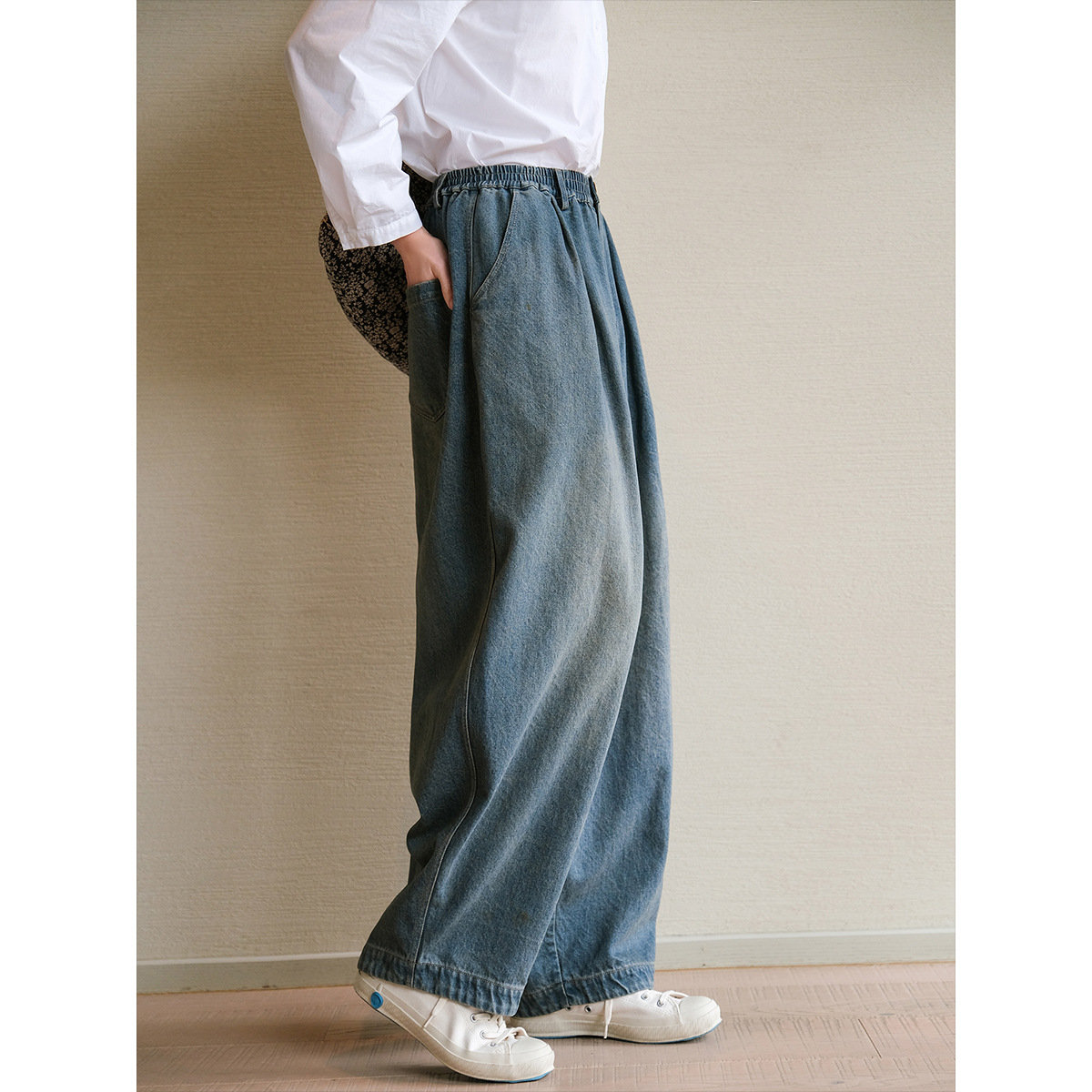 Original 2025 Spring style linen cotton twill denim leavened wash slimming retro artistic loose radish pants jeans Application Scenario