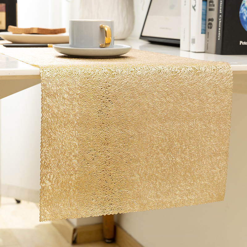 pvc hollowed-out table flags, gold-embossed placemats, heat-insulating table MATS, red silk Western placemats for cross-border Amazon restaurants details Picture