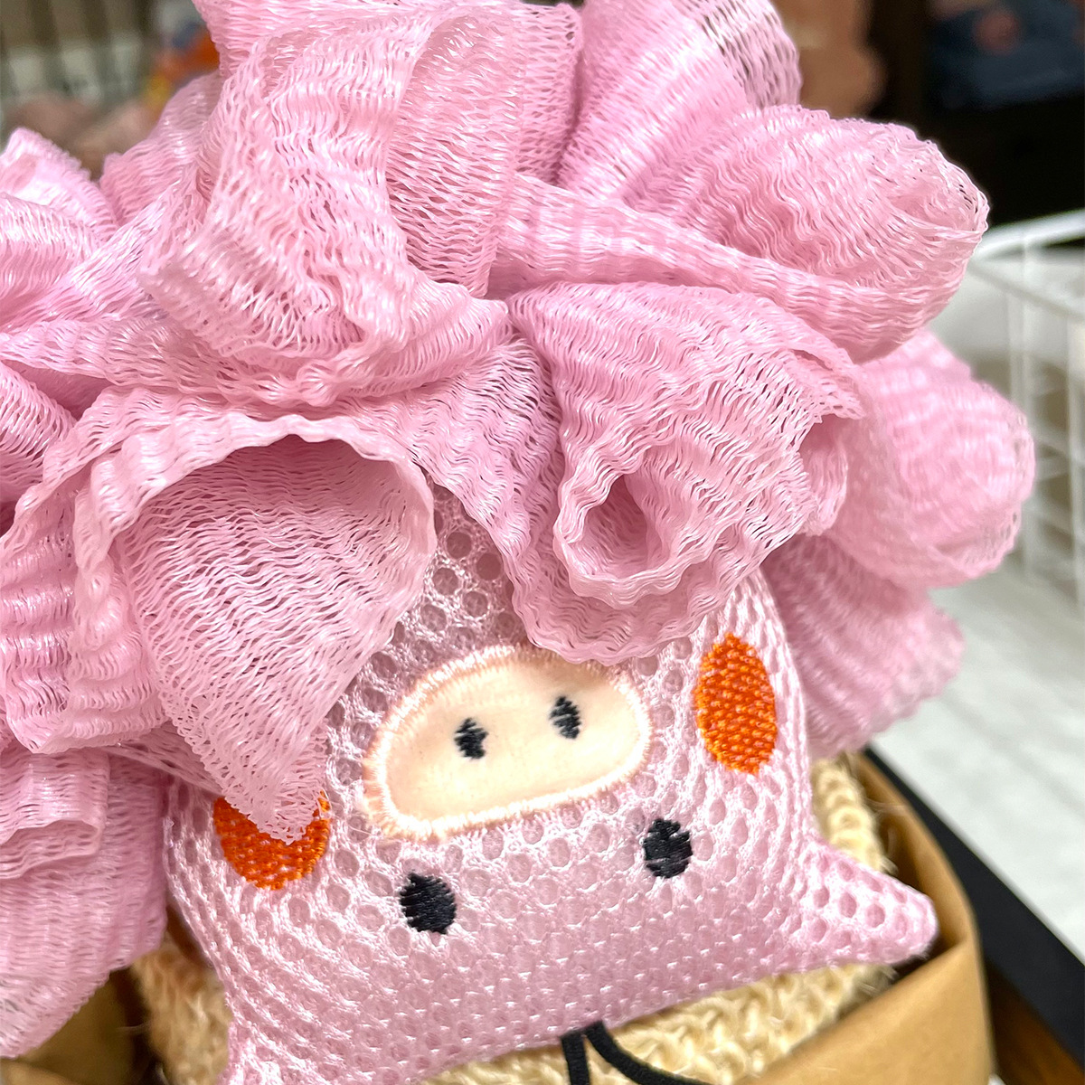 Pig Sister Bath Flower Cartoon Cute Not Loose Foaming Bath Flower Ball Exfoliating Bath Bath Home Bath Bath Ball Application Scenario