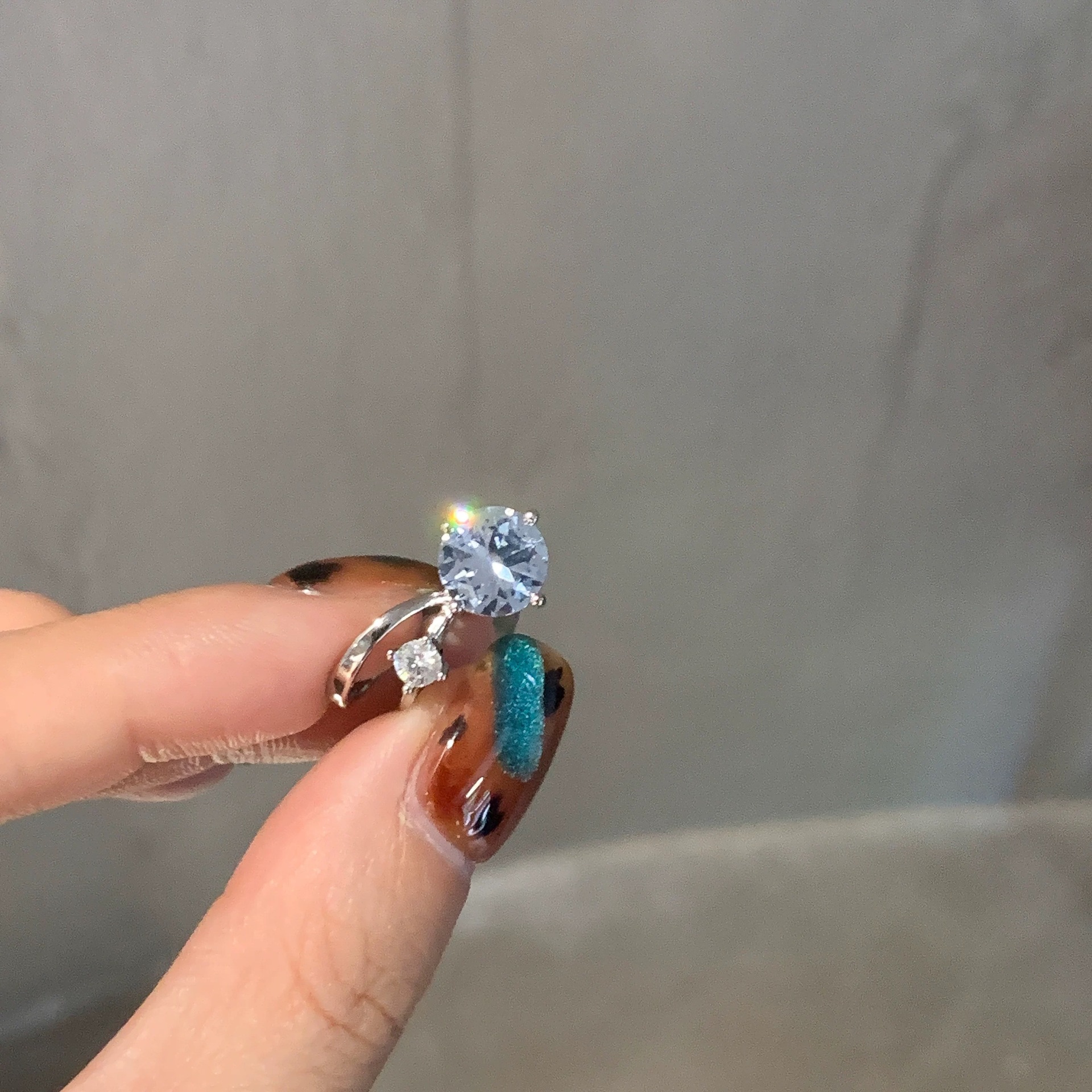 精致小灯泡闪锆耳蜗耳夹无耳洞独特个性高级感轻奢气质耳饰女耳环详情10