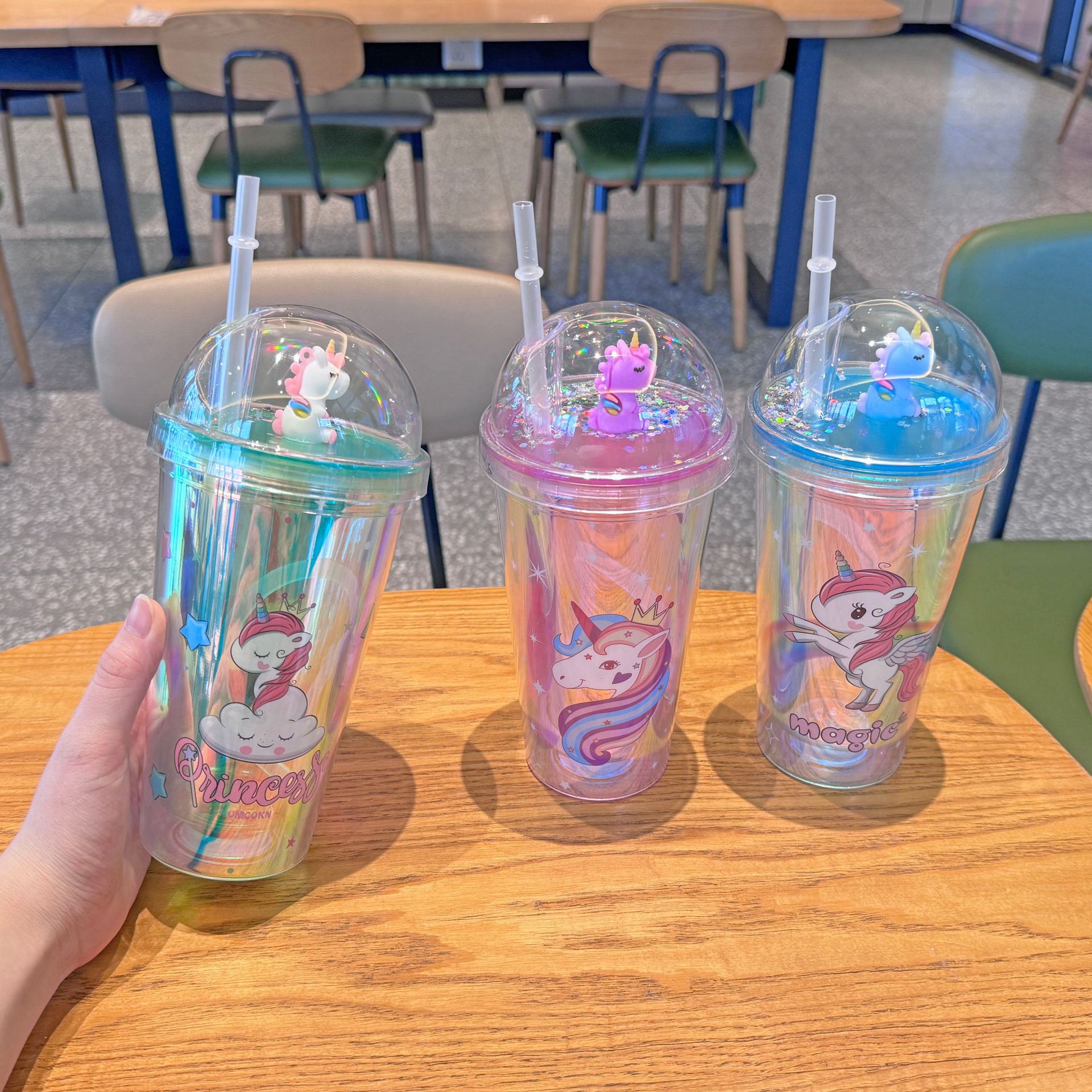 Foreign trade hot viewing water cup wholesale laser plastic cup double-layer broken ice cup cartoon unicorn children straw cup thumbnail