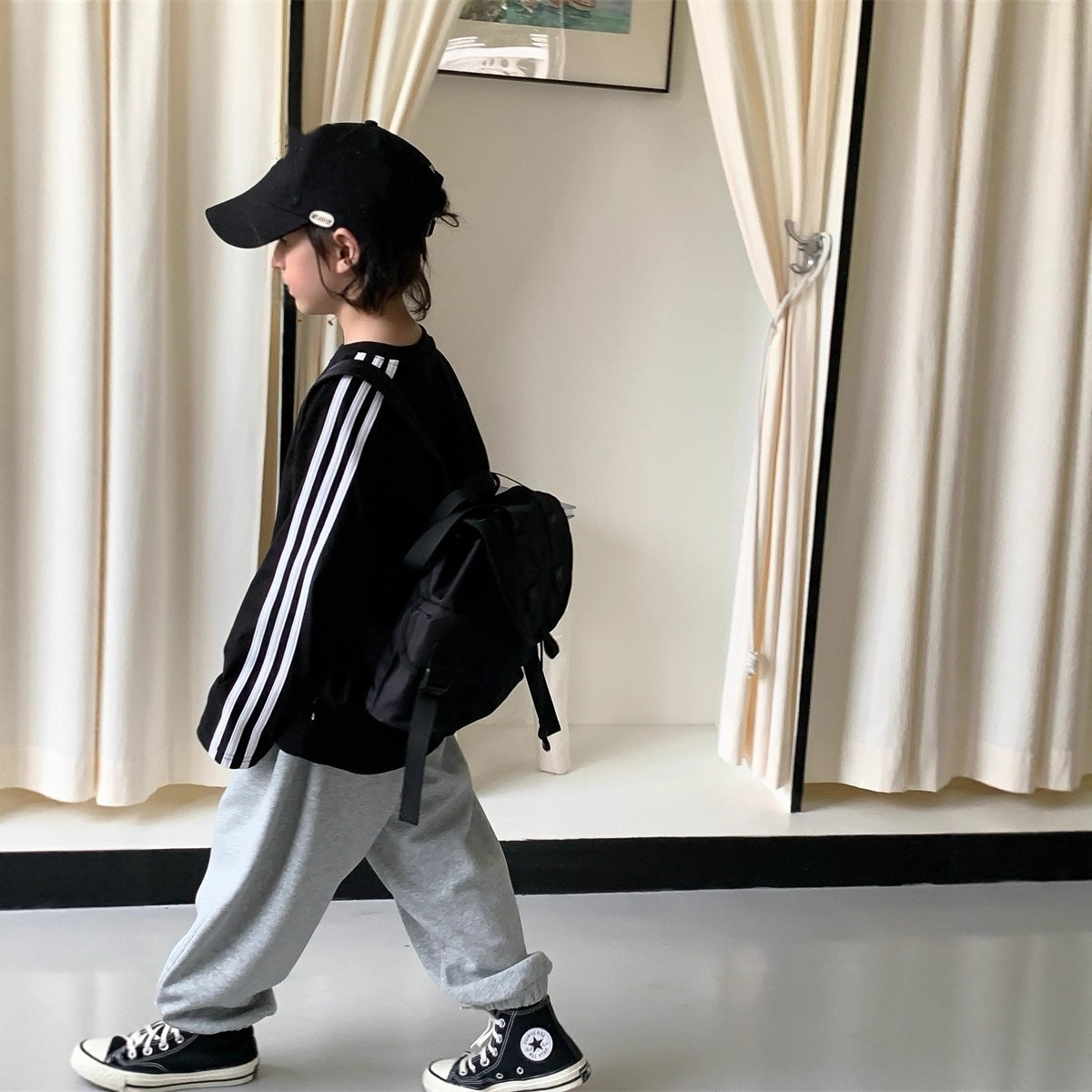 Children's clothing 2025 new Korean-style children's base shirt, spring and autumn boys' T-shirt, long-sleeved baby top, boys' trend Specification image