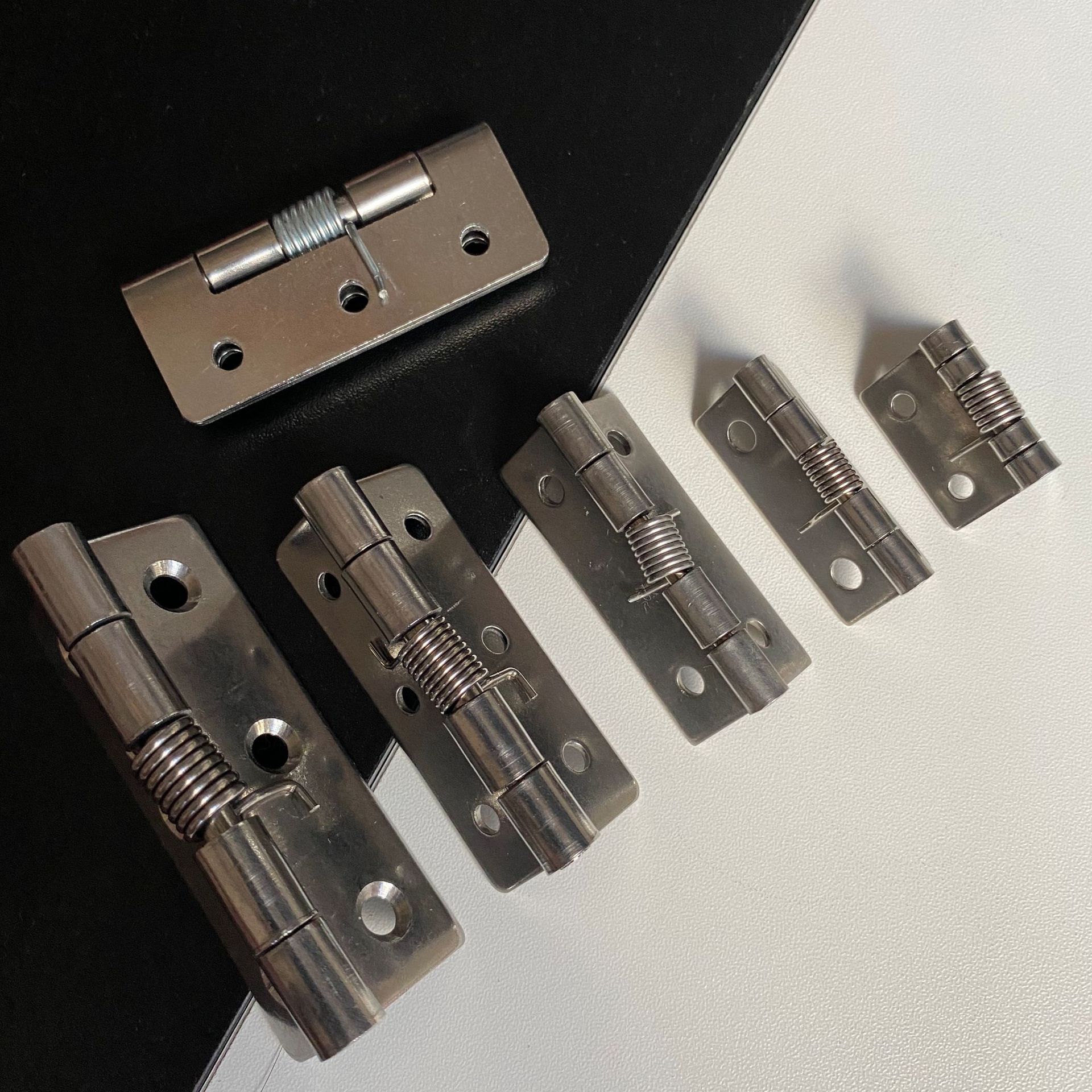 Stainless steel spring hinges automatically close and return to position, hinge rebound, small hinges 1 inch 1.5 inches 2 inches 2.5 inches 3 inches Specification image