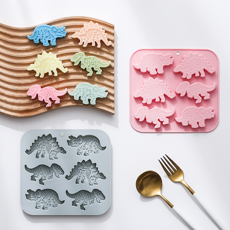 Stock 6 Even 6 Different Models Of Silicone Mold Baking Chocolate Mold Ice Lattice Cake Mold Application Scenario