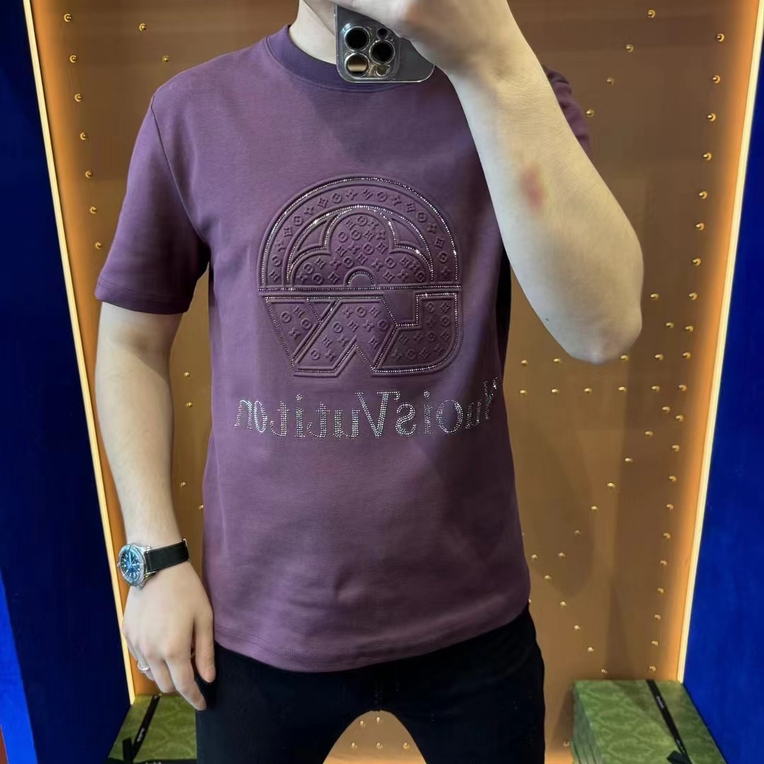 83032 Light luxury men's short-sleeved T-shirt, breathable and versatile for autumn, stylish men's style with rhinestones, a new Instagram trendy brand Specification image