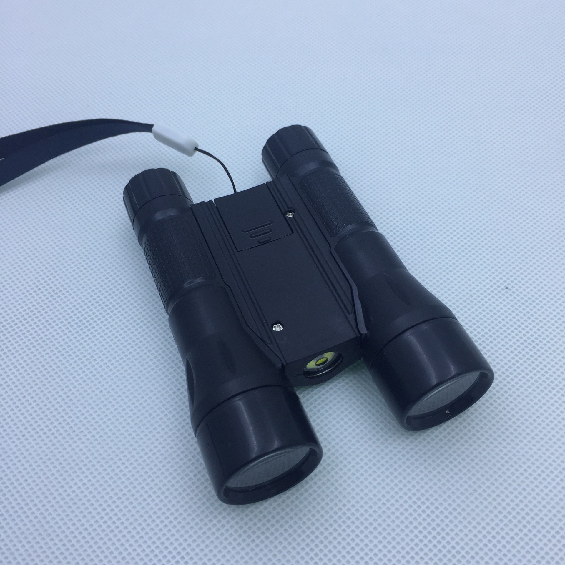 New 085# binoculars, flashlight, red laser light, student gift, portable magnifying glass Application Scenario