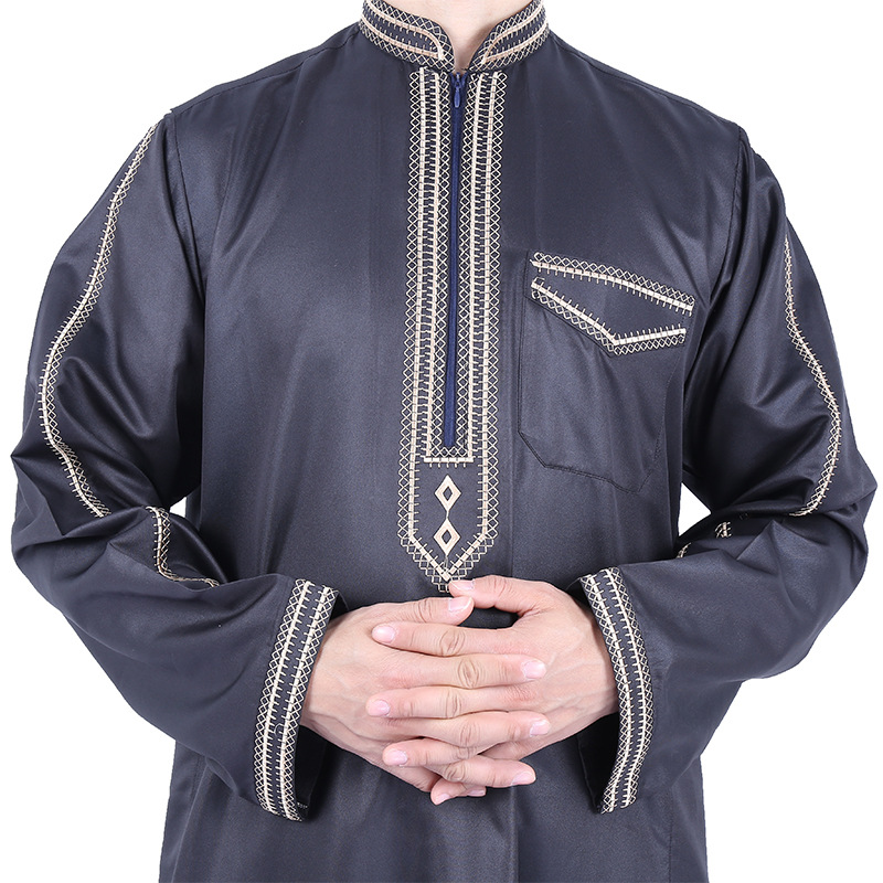 Saudi Arabian robes sell like hot cakes Nigeria washed cashmere embroidery collar Middle East robe factory Application Scenario