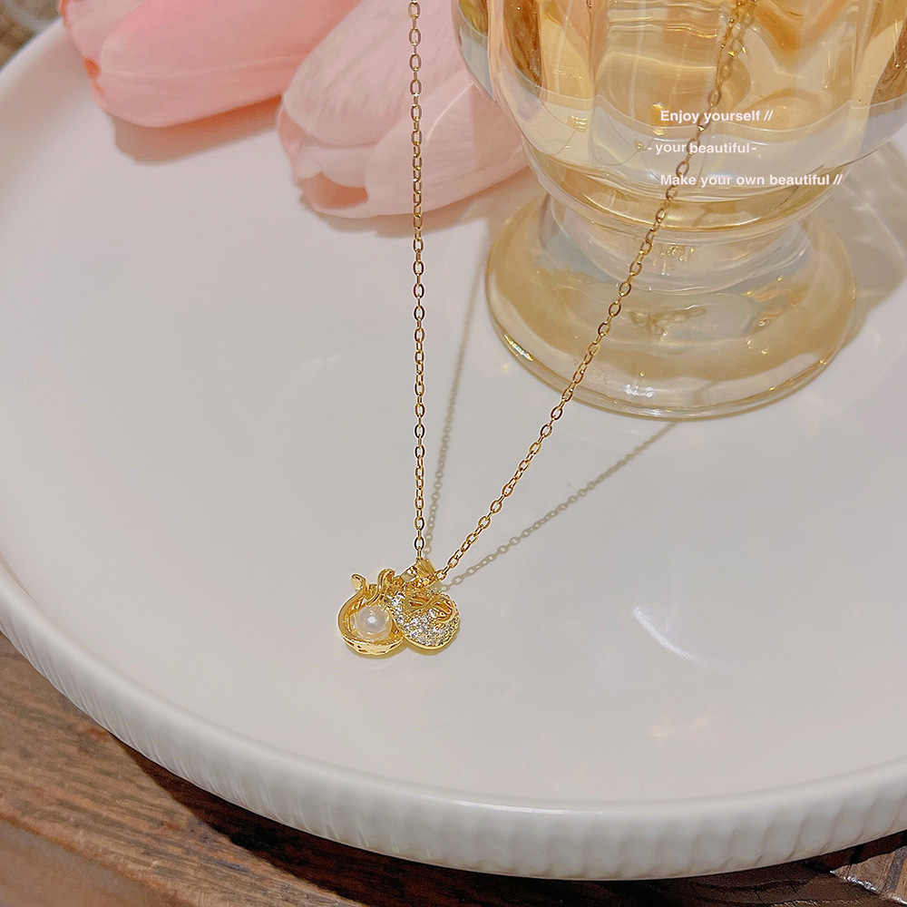 Lucky New Year Money Bag Titanium Steel Necklace Wholesale Do Not Fade Color Design Sense Collarbone Chain 2024 New Web Red Choker details Picture