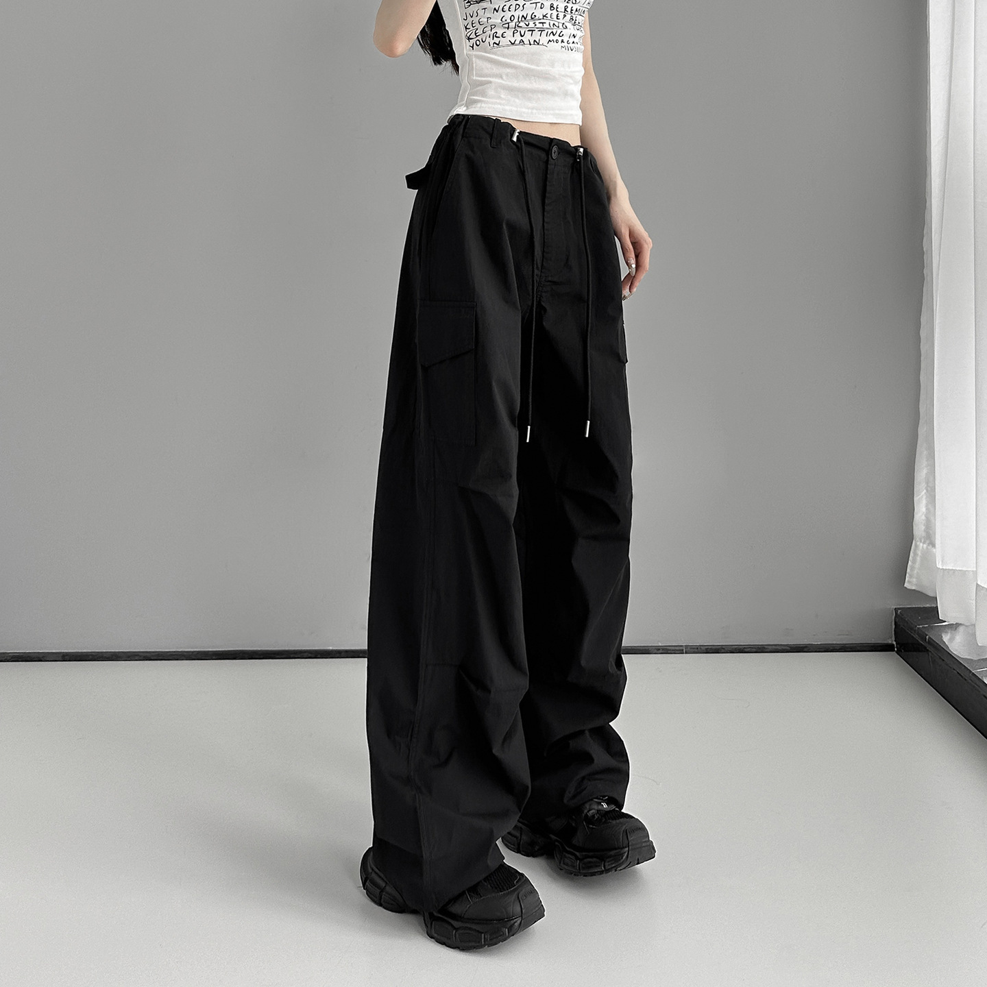 女装裙裤/针织女裤/裤子/防晒衣/女裤产品图