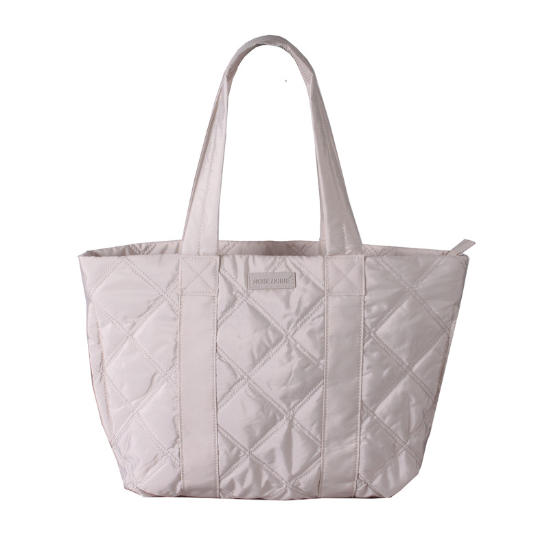 New Japanese casual and lightweight tote bags, large-capacity single-shoulder bags, diamond-shaped hand-held bags, commuting bags, and mommy bags are versatile Item Picture