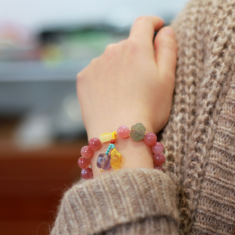 Pink and tender salt source agate bracelet, fluorite cat paw amber money bag, Hetian jade ruyi bracelet, ethnic style bracelet