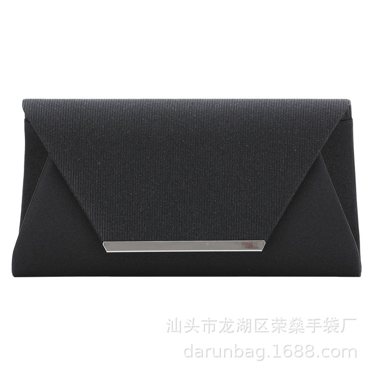 Cross-Border E-Commerce Japanese And American Glitter Hardware Banquet Bag Dress Bag Grab Bag Dinner Bag Party Bag Application Scenario