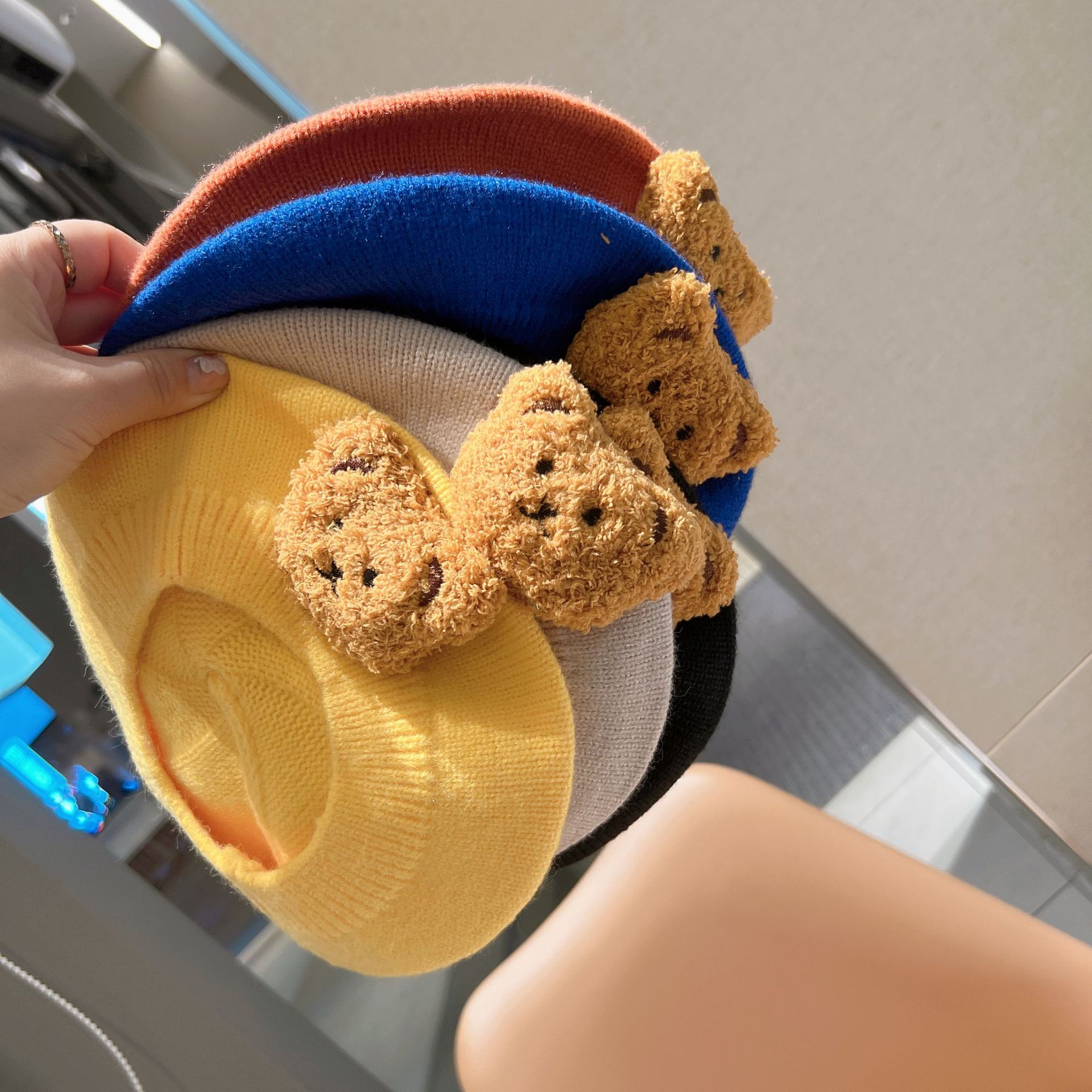 Korean version children's bear Belle hat, autumn and winter knitted hat, candy-colored painter hat, baby newsboy hat, baby woolen hat Specification image